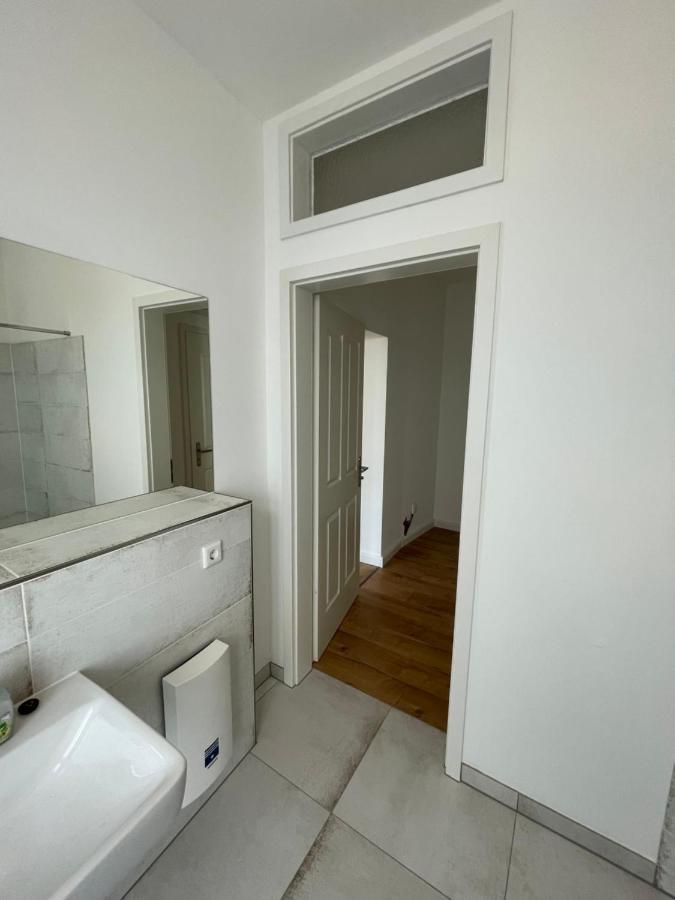 Boutique Hotel Pension Luisengruen Kueche 1Gbs Wlan Netflix Disney Magentatv Chemnitz Eksteriør bilde