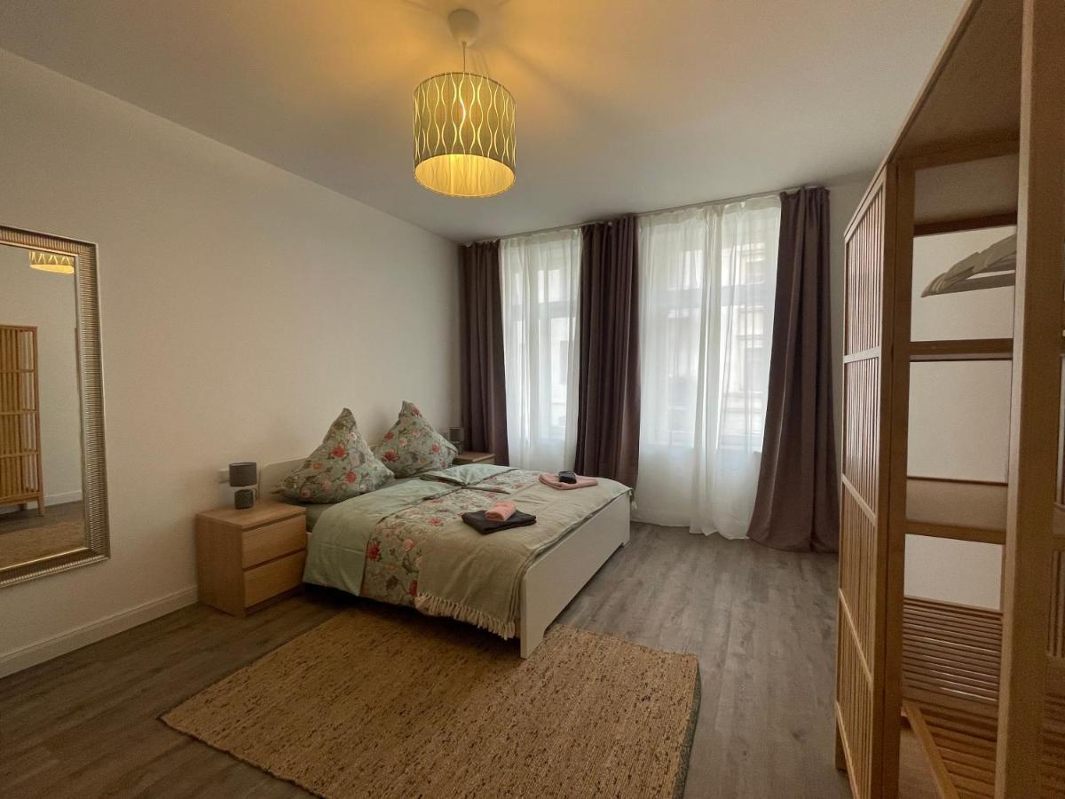 Boutique Hotel Pension Luisengruen Kueche 1Gbs Wlan Netflix Disney Magentatv Chemnitz Eksteriør bilde