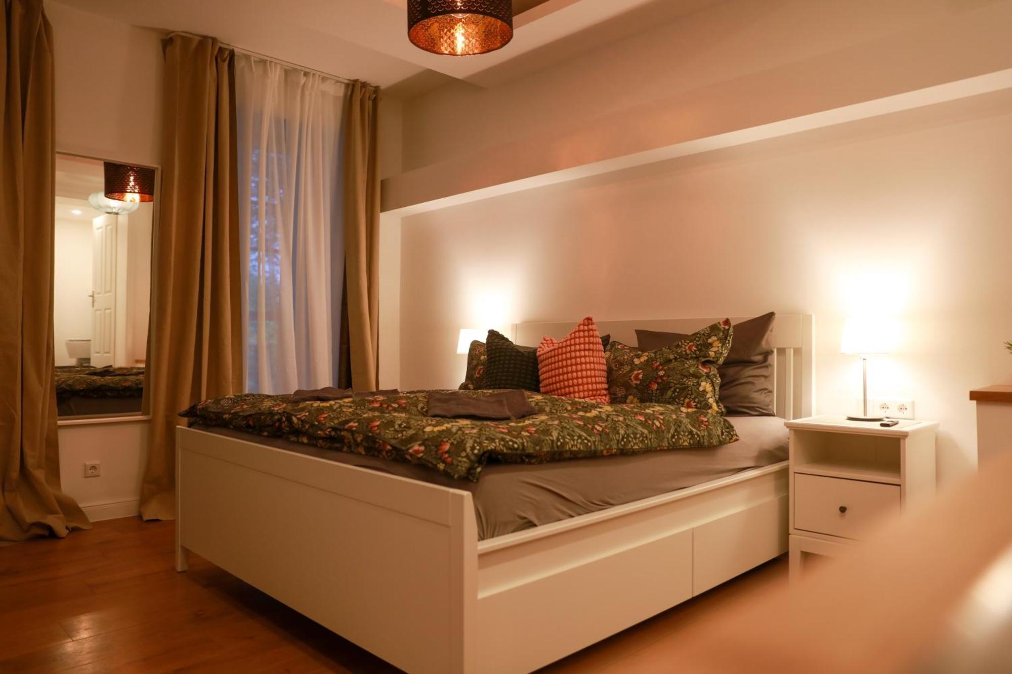 Boutique Hotel Pension Luisengruen Kueche 1Gbs Wlan Netflix Disney Magentatv Chemnitz Eksteriør bilde